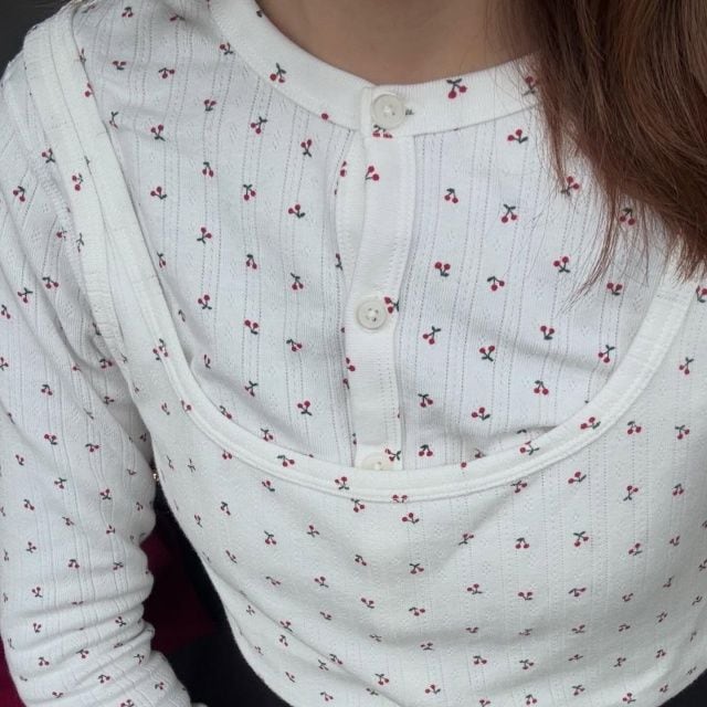 UNIQLO「ポインテールタンクトップ」
