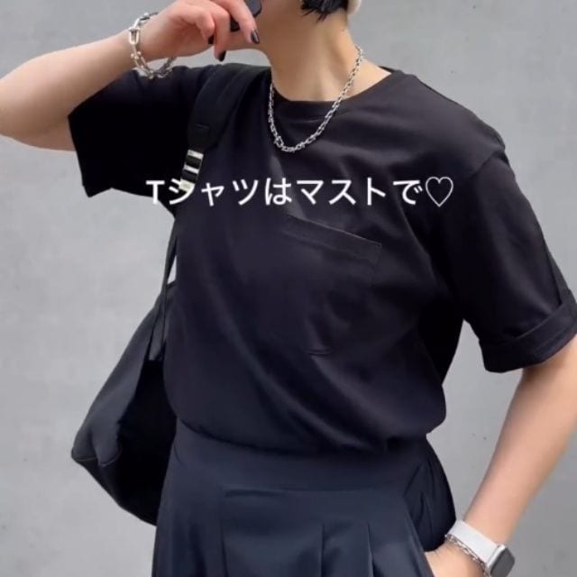 GU「ドライカノコクロスネックT ENGINEERED GARMENTS」