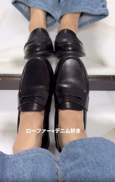コインローファーCLを履いている