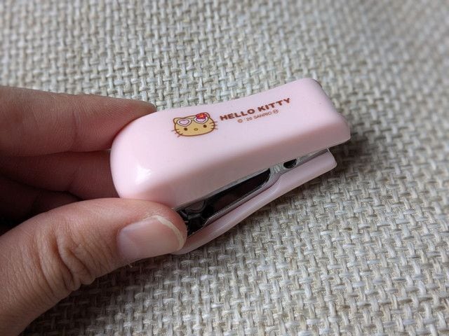 ミニホチキスのアップ写真
