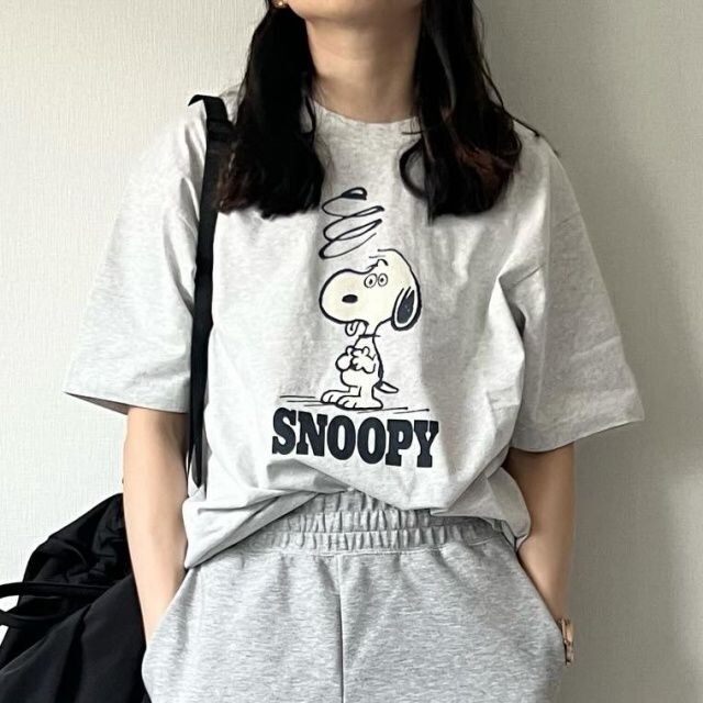 UNIQLO「ピーナッツ UT/リラックスフィット」