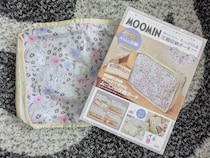 ムーミンたっぷり入る圧縮収納ポーチ！大人かわいい花柄デザインで登場♡