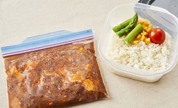 ハヤシライスをお弁当に持っていく写真