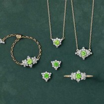 【アベリ】花をまとう♡2025年ホリデー新作ジュエリーコレクション