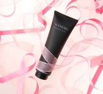 KANEBOの新作スクラブ♡「ボディポリッシャー」で叶えるセルフケアとピンクリボン活動