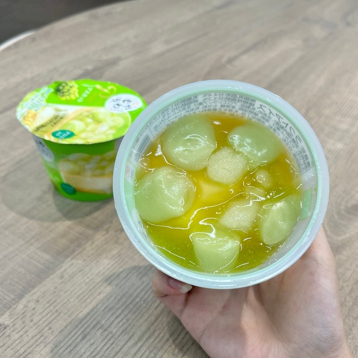 井村屋のやわもちアイス パフェ マスカット④