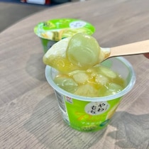 “まるでマスカット大福”やわもちアイス パフェ マスカット”が新発売♪