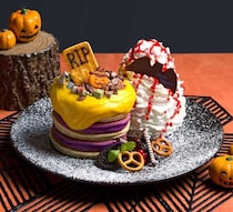【Eggs ’n Things】ハロウィン限定♡「ナイトパンケーキ」登場