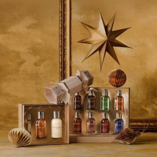 心躍る冬の香り♡モルトンブラウンのホリデイコレクションで贈る特別なギフト