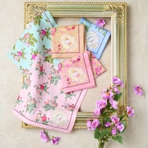 ローラ アシュレイ×サンリオ♡ハローキティ＆シナモロールの大人かわいい新シリーズ登場