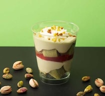 ザ・キャピトルホテル 東急 安里哲也シェフ監修！ローソン限定スイーツが贅沢♡