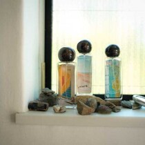 【OSAJI】「サロン ド パルファン 2025」で先行発売！ホリデー限定オードトワレ3種登場