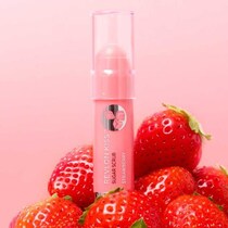 レブロンの人気リップスクラブが進化！ミスいちごとの夢のコラボが実現