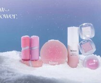 hinceホリデーコレクション〈SNOW FLOWER〉で冬の“きらめき”を纏う