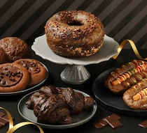 ブラックフライデー限定♡ハートブレッドアンティークの“まっくろ”スイーツパンが話題