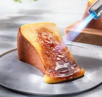 大阪・阪神梅田本店に「ブリュレメリゼ・メルチー」誕生！ブリュレ×チーズスイーツ