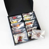 「パパブブレ」のギフトコレクションが登場！シックなデザインのキャンディセット