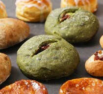 抹茶×フランボワーズが新感覚！バゲットラビット冬限定ブール登場