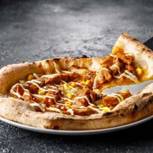 モスバーガー監修♡テリヤキチキンピザが新登場！コラボで楽しむ贅沢味