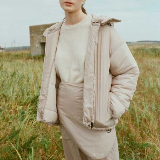 emmi × Mizuno のコラボコレクションが登場！冬も輝くラグジュアリースポーツスタイル