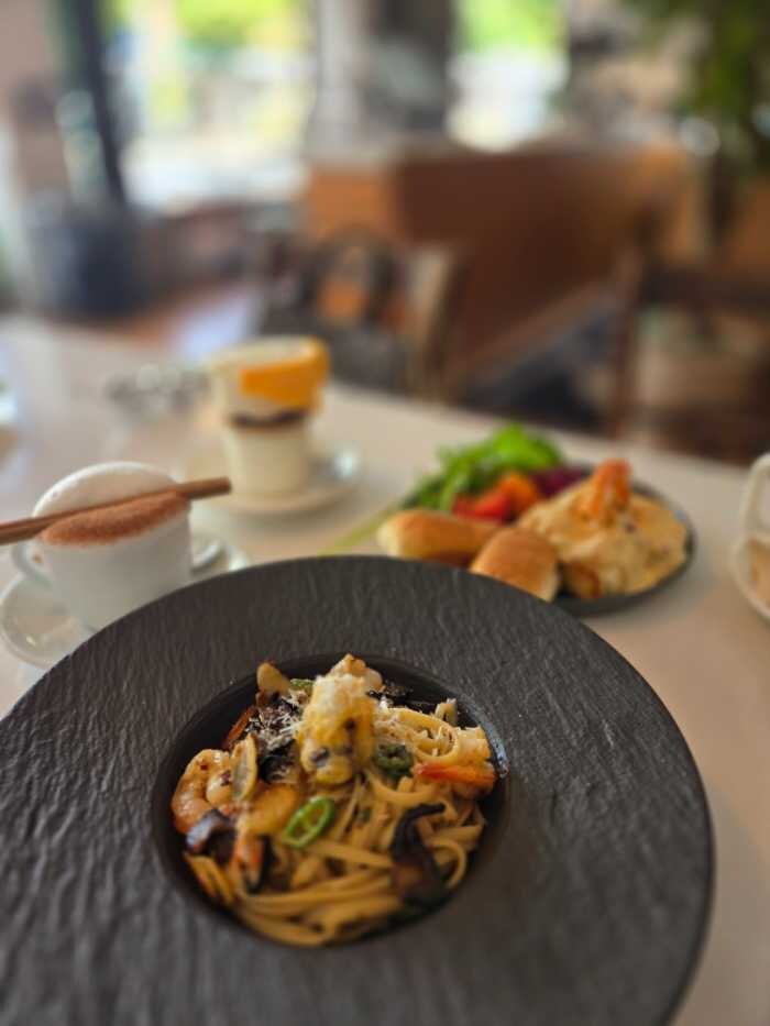 お食事もスイーツも充実