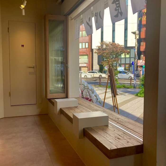 GINZA NISHIKAWA COFFEE ROASTERY 食パンカフェスタンド 三田慶應大前店の内観1