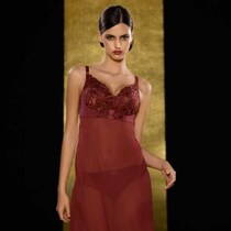 BRADELIS COUTURE 2025秋冬コレクションが魅力的♡