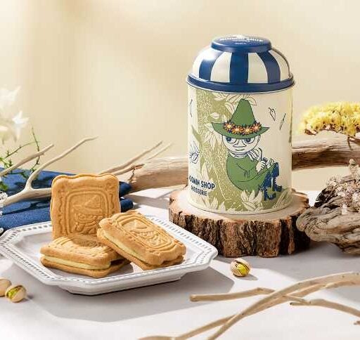 ムーミンの新作クッキー缶登場♡スナフキンデザインが癒しすぎる!