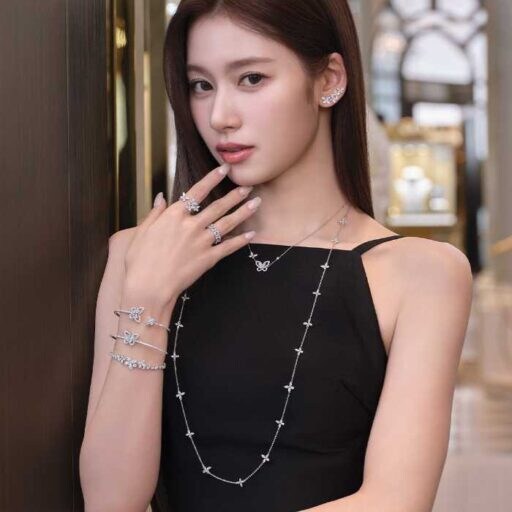 GRAFFバタフライ50周年記念♡SANAを起用した最新キャンペーン全貌