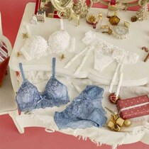 【リサマリ】2025年クリスマスコフレ登場♡心ときめく限定ランジェリーギフト