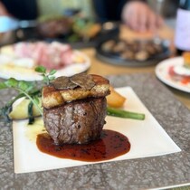 前菜＆スイーツビュッフェとメインディッシュが選べる「インターコンチネンタルホテル大阪」のフランスフェア