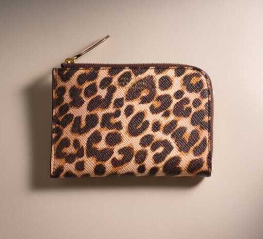 SMYTHSONの日本限定♡レオパードスモールフラットポーチで洗練された日常を