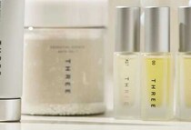 THREEの冬限定フレグランスで心と肌を包み込む♡ホリデーの香りで満たされて