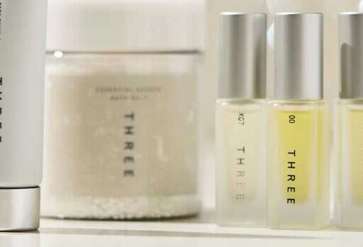 THREEの冬限定フレグランスで心と肌を包み込む♡ホリデーの香りで満たされて