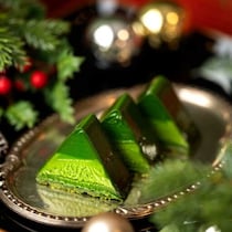 祇園辻利のクリスマスケーキ♡“5種の抹茶”が織りなす極上の抹茶ショコラノエル