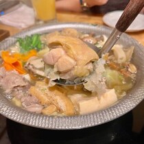 【白乃富士】洗足でみつけた、力士直伝の鶏ちゃんこ鍋が楽しめるお店