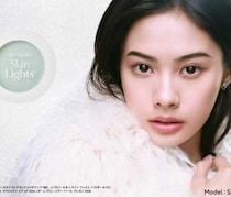 肌の赤みをふんわりカバー♡レブロンの新色パウダー「110 フロスティ ミント」