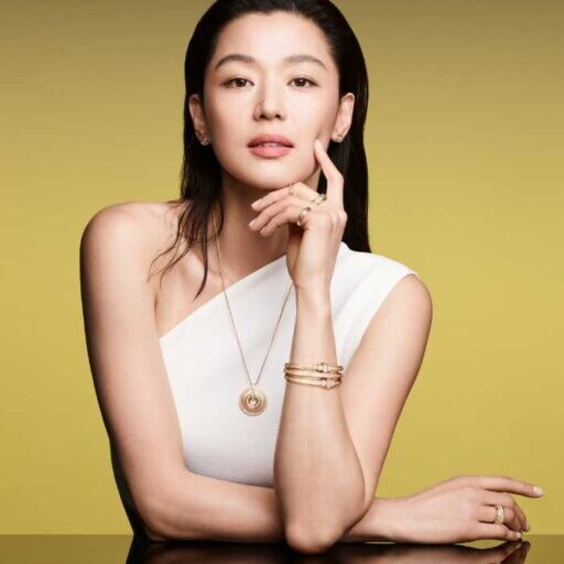 ピアジェの新作「ポセション」♡黄金が奏でるタイムレスなエレガンス