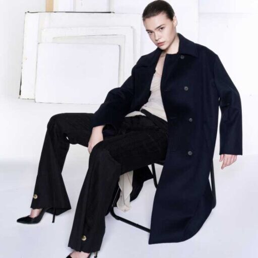 H.P.FRANCEの新作コート♡尾州の伝統と静かなラグジュアリーを纏う