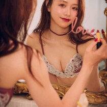 【PEACH JOHN×森香澄】ホリデーに輝く♡大人可愛いランジェリーコレクション