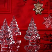 バカラのホリデーコレクションで彩る煌めくクリスマス＆干支オーナメント