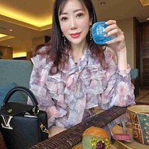 TROPICS Lounge & Barで味わう “サーターアンダギー × イタリア菓子” の新感覚スイーツ「八重山マリトッツォ」