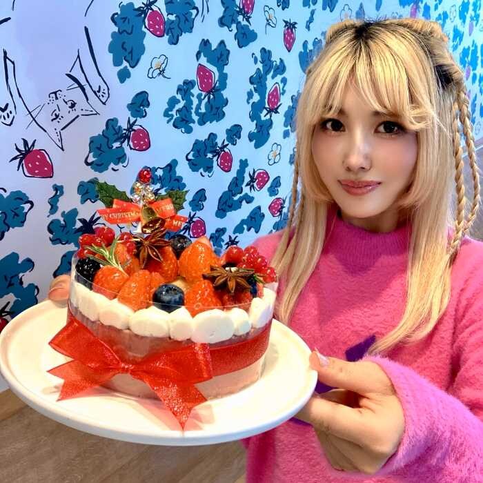 いちごfactoryのいちごのバウムリースケーキ2