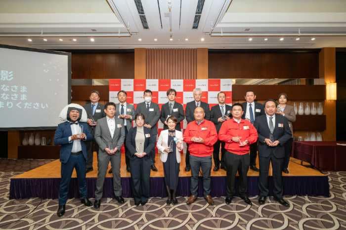 おいしいもの総選挙2025の表彰式