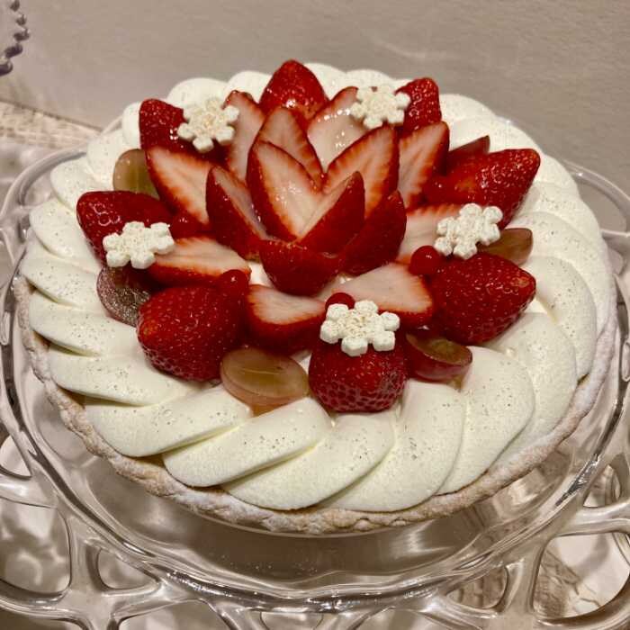 キルフェボンのブルターニュ産 “ル ガール”クリームチーズと赤いフルーツのタルト