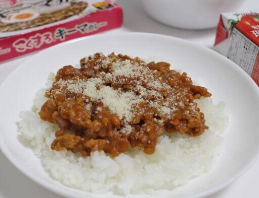 時短キーマカレーでラクごはん、トマトジュースで簡単アレンジ