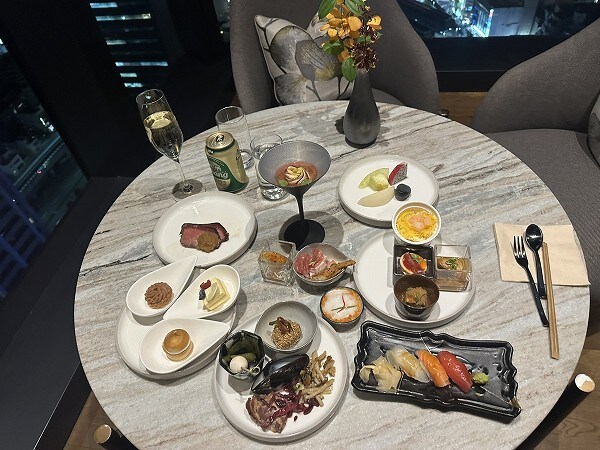 センタラグランドホテル大阪のクラブラウンジで叶える特別ステイです。