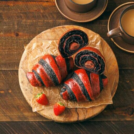 木村屋總本店の新作「あんクロワッサン(あまおう苺あん×チョコ)」が登場!