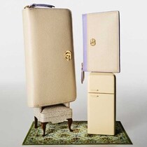 GUCCI日本限定スモールレザーグッズ！ラッキーデーにぴったり