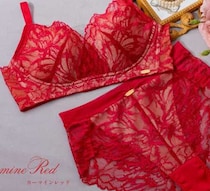 ONŪMOREのクリスマス限定セットで冬の贈り物！特別価格21,300円